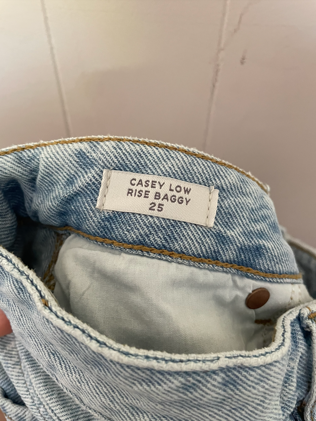 Pacsun Casey low rise baggy light wash jeans.