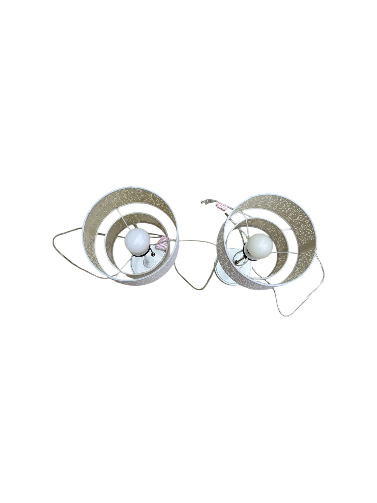 Set of 2 white table lamps.