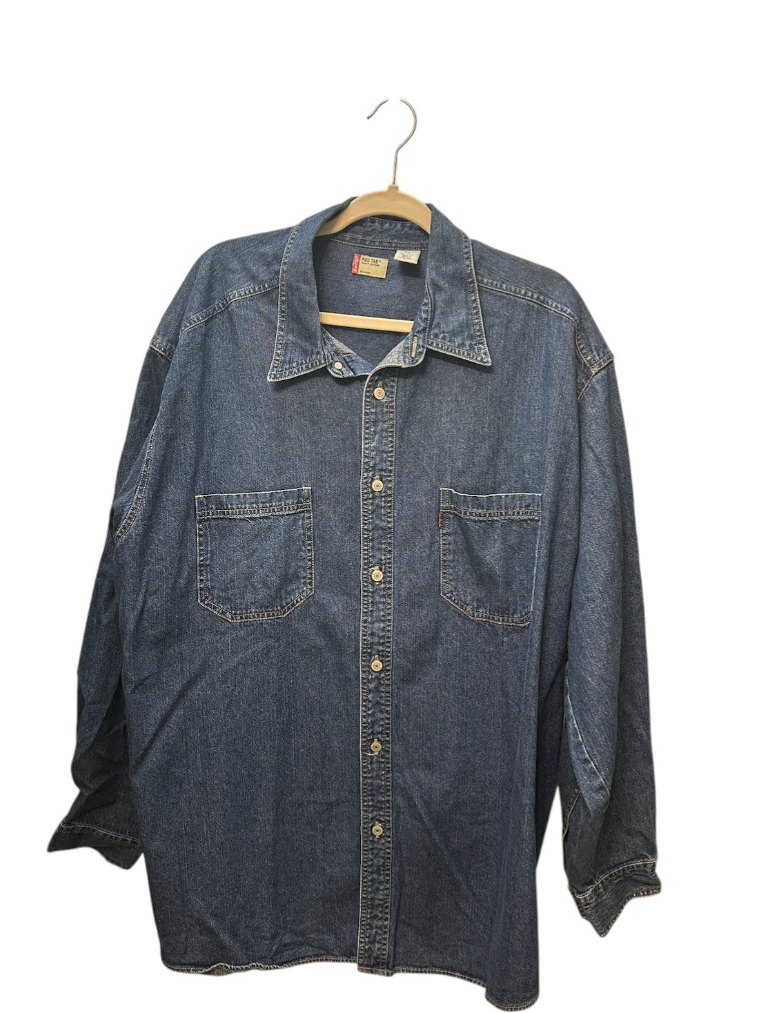 Classic Levi's Red Tab denim button-up shirt with dual chest pockets in medium blue wash.