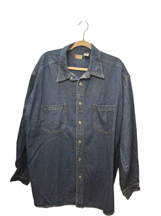 Classic Levi's Red Tab denim button-up shirt with dual chest pockets in medium blue wash.