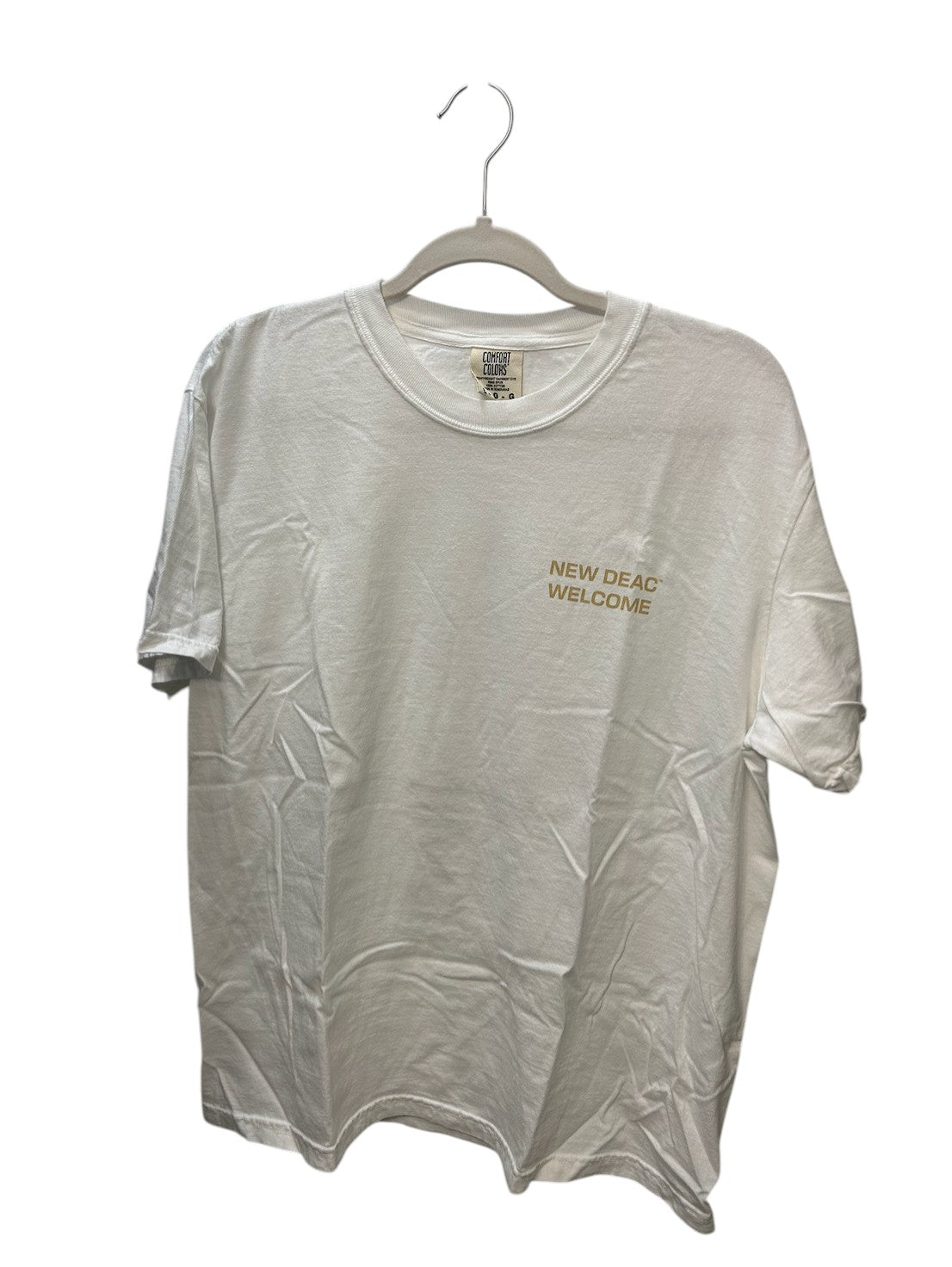 White Wake Forest University Student Advisors '25-'26 t-shirt with campus building graphics.