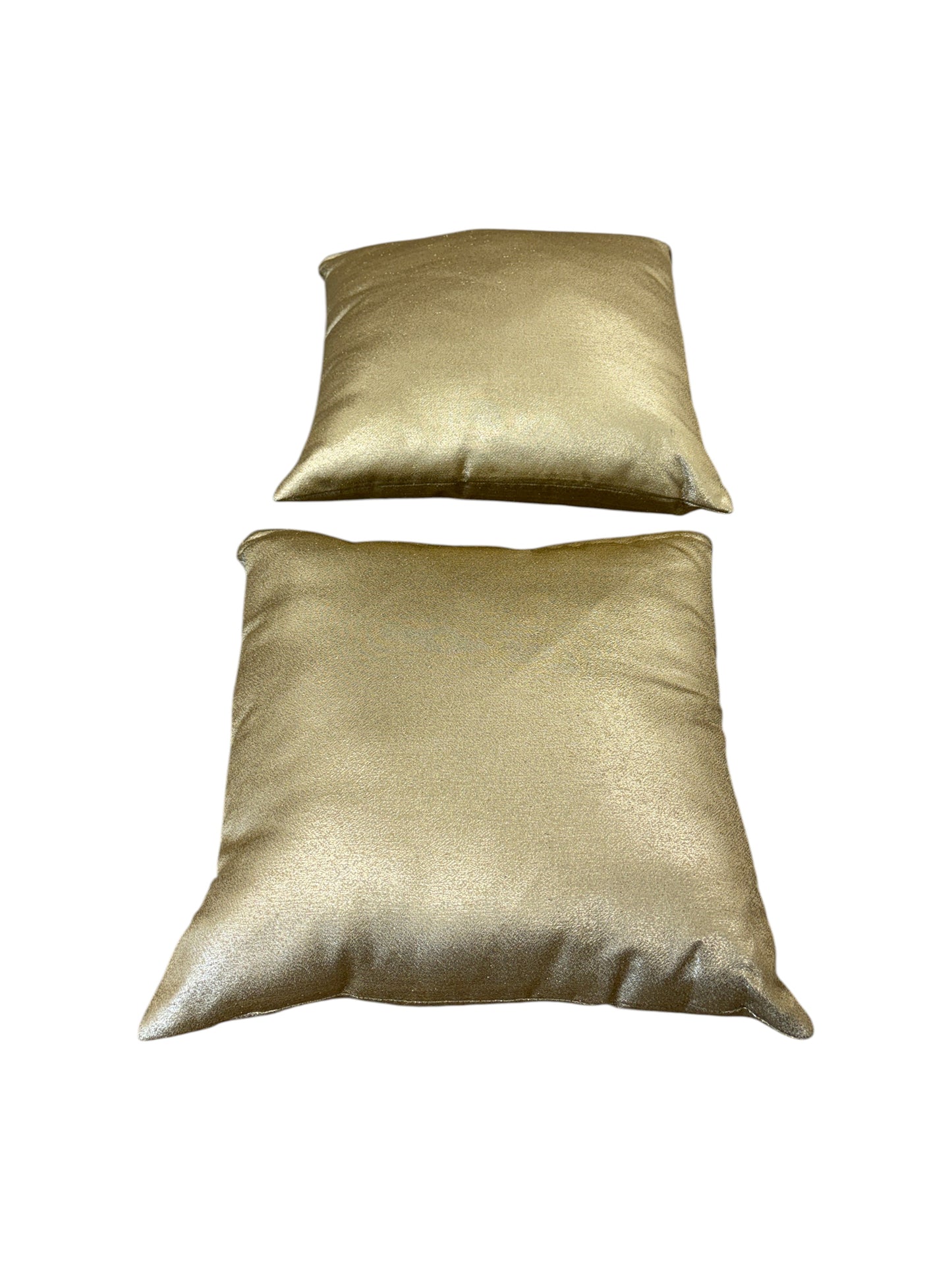 Set of 2 gold throw pillows.