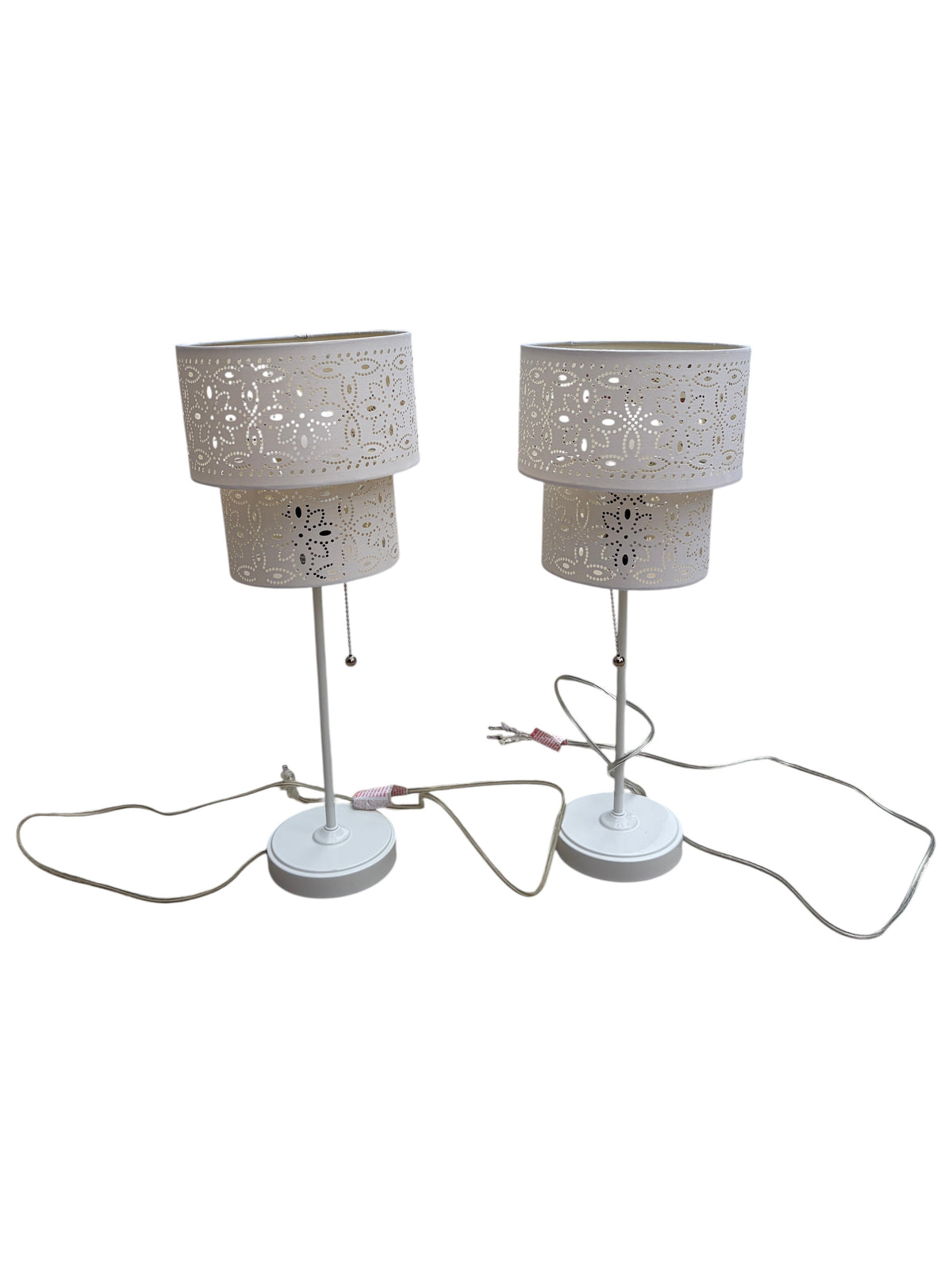 Set of 2 white table lamps.